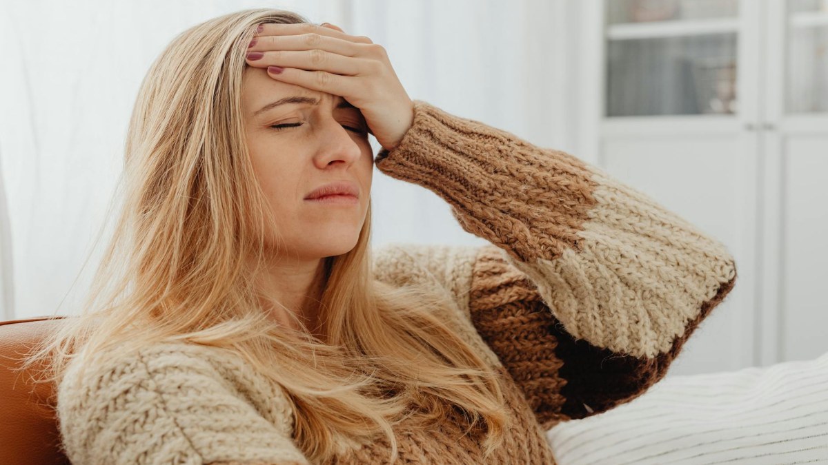 Şiddetli Baş Ağrısı: Nedenleri ve Çözüm Yolları