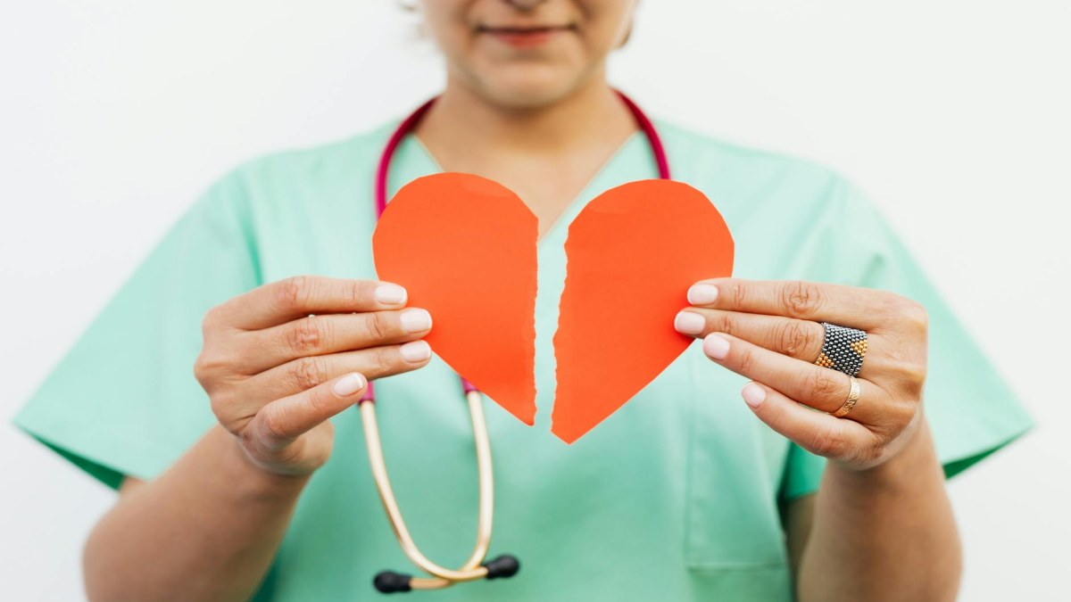 Kalp Krizi Belirtileri: Kadınlarda Farklılıklar ve Dikkat Edilmesi Gerekenler