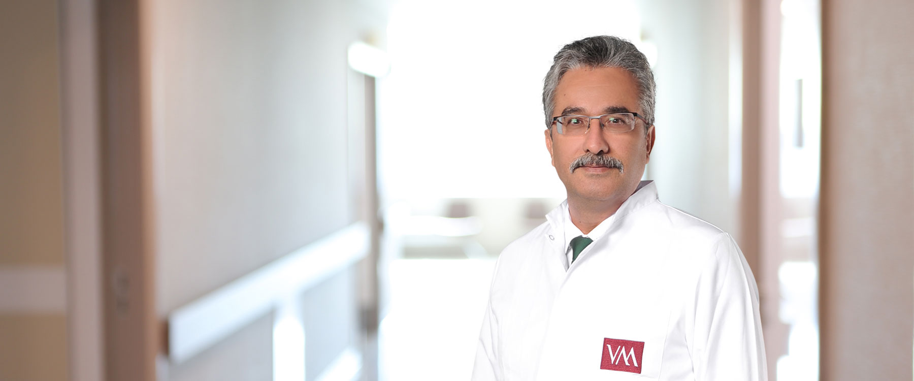 Dr. Cemal Kurt