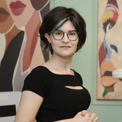 Uzm. Dr. Özge Yöntem Günver - Dermatoloji - İstanbul