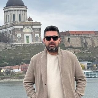 Op. Dr. Seyhan Kocabaş