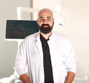 Dt. Bora Kırdinli - Diş Hekimi