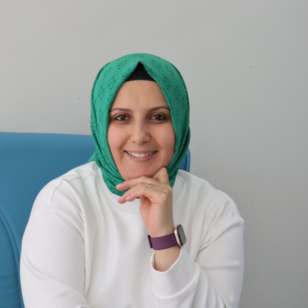 Dr. Dt. Sümeyye Demir - Diş Hekimi