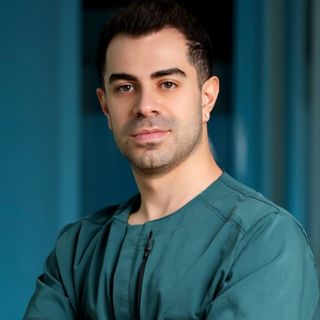 Dt. Ahmet Kayhan - Diş Hekimi