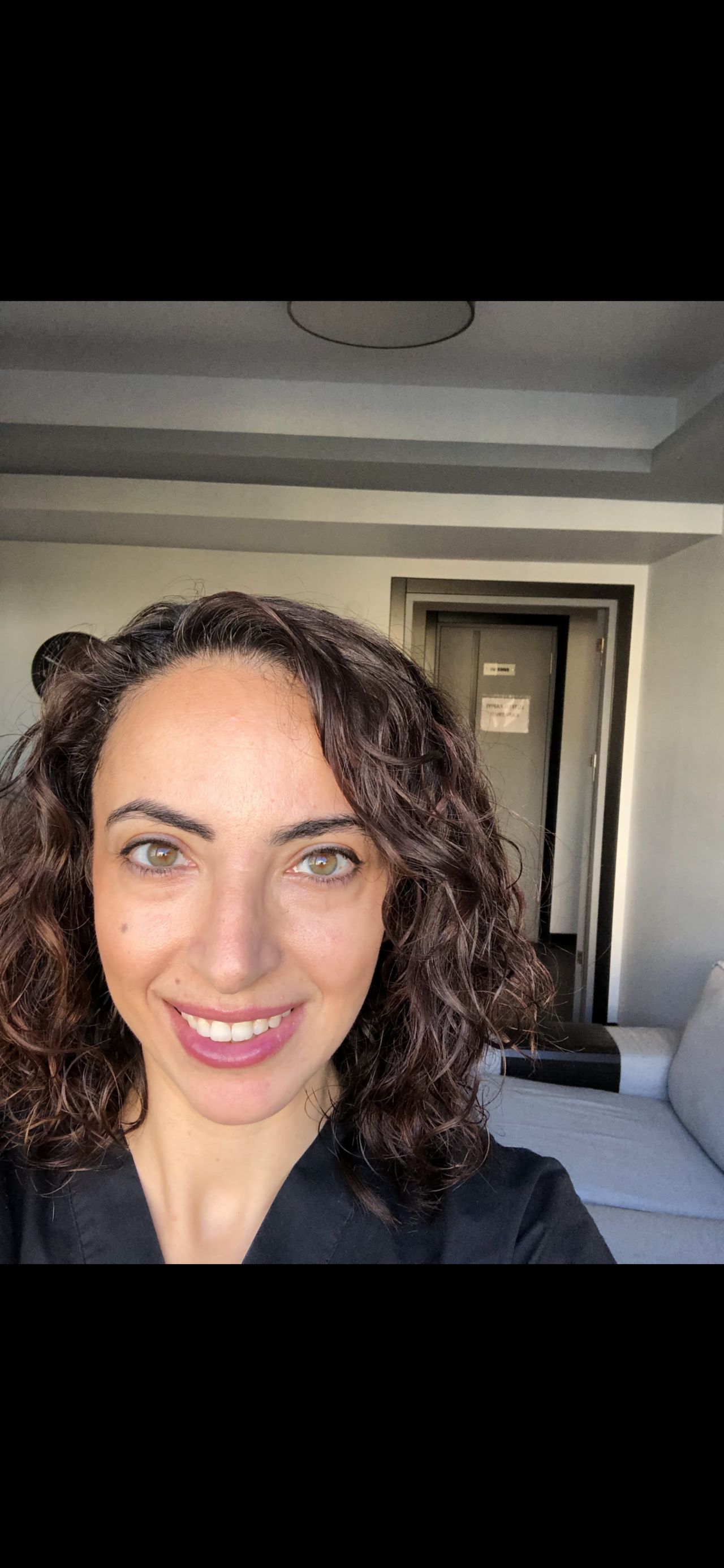 Dt. Melda Yıldız - Diş Hekimi