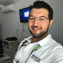 Dt. Halil İbrahim Sahi - Diş Hekimi
