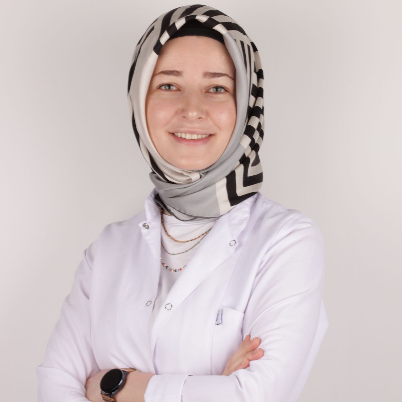 Dr. Serpil Koşgin Bakkal - Diş Hekimi