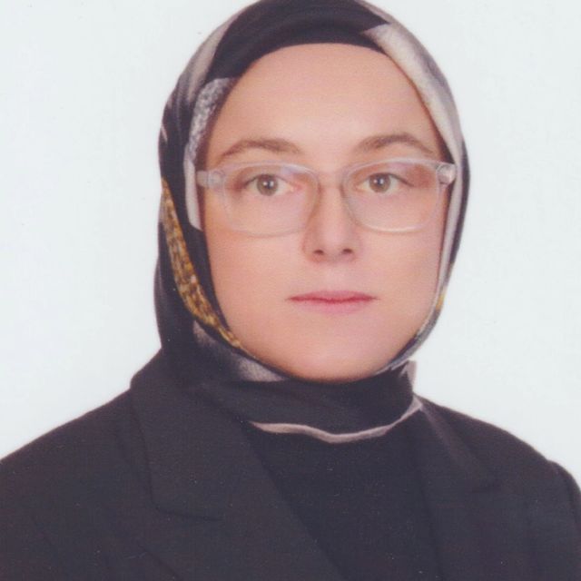 Dt. Buşra Altınsoy - Diş Hekimi