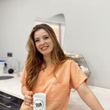 Dt. Melike Bakkaloğlu Köroğlu - Diş Hekimi