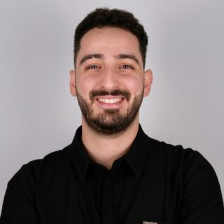 Dt. Onur Aslan - Diş Hekimi