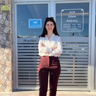 Dt. Merve Nur Altıntaş - Diş Hekimi