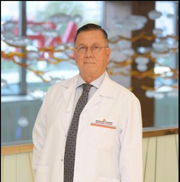 Prof. Dr. Ahmet Ekin - El Cerrahisi