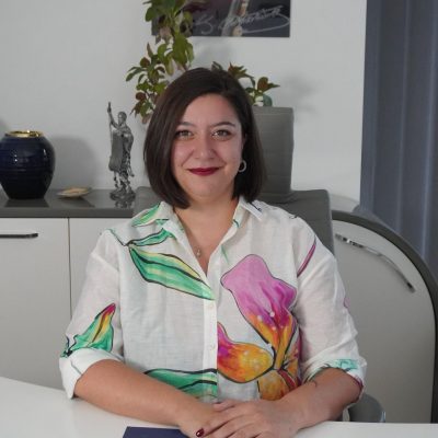 Uzm. Dr. Yasemin Karakaptan