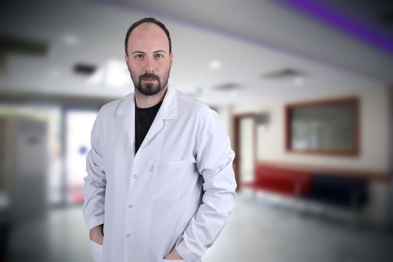 Uzm. Dr. Mustafa Gönençer