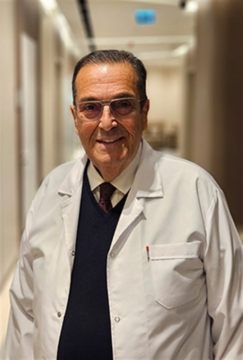 Doç. Dr. Kadir Eltutar