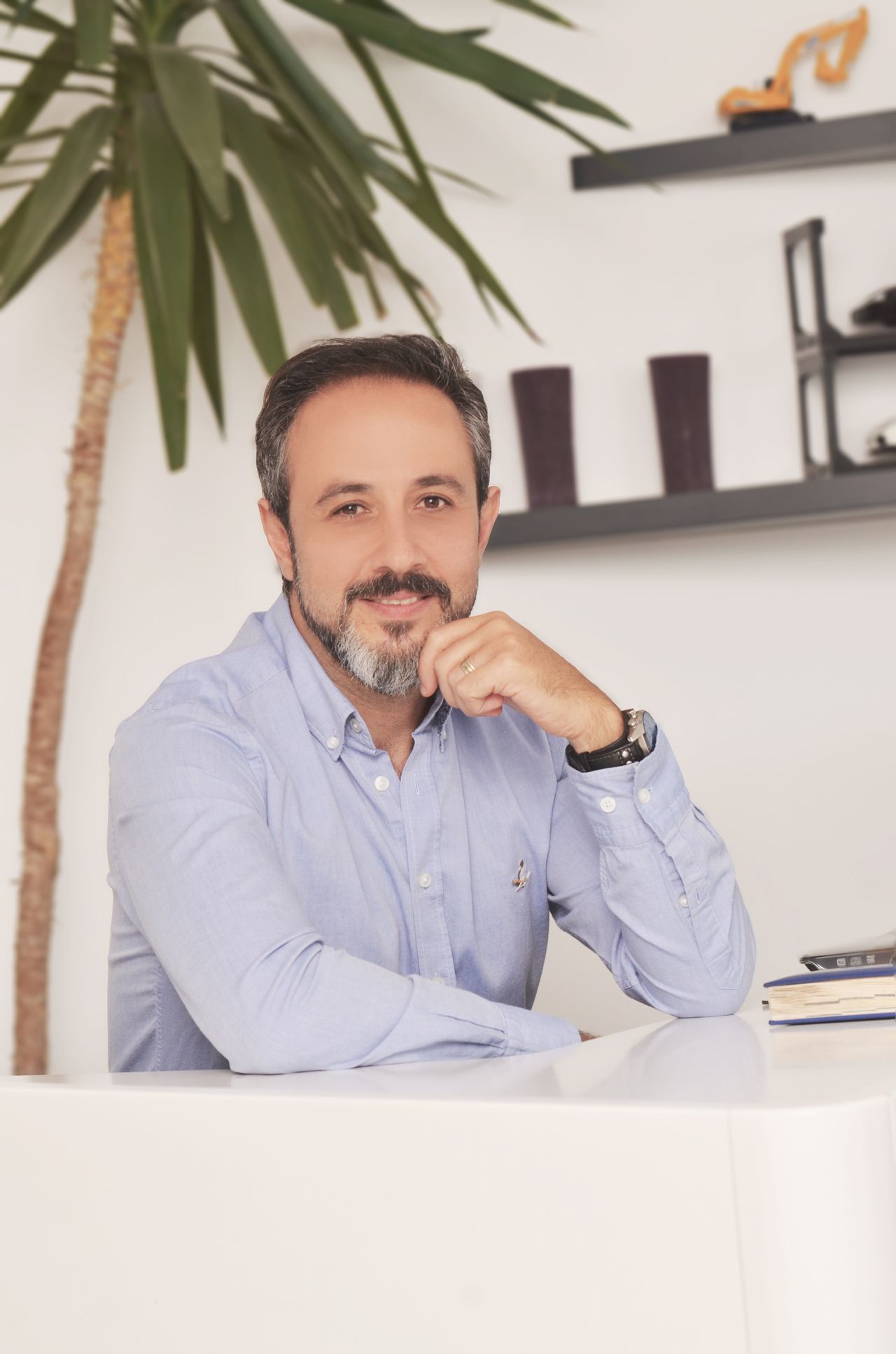 Uzm. Dr. Bülent Çekem