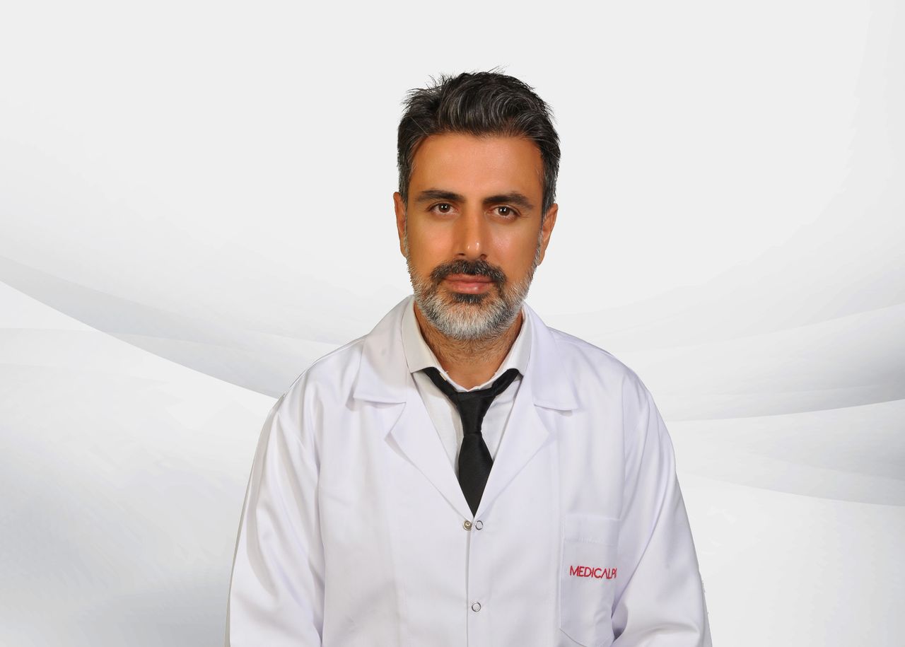 Op. Dr. Muzaffer Öğer