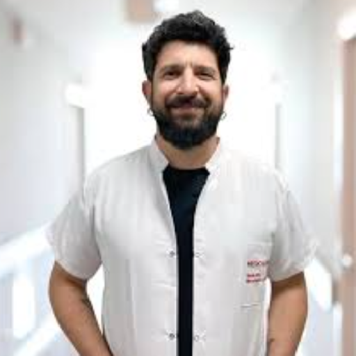 Uzm. Dr. Mustafa Akcan
