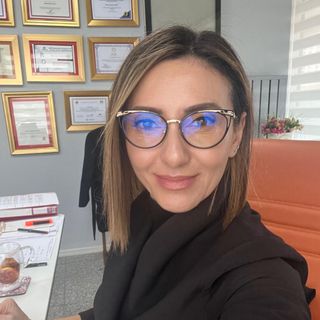 Dr. Emine Demirel - Dil ve Konuşma Terapisi - Muğla