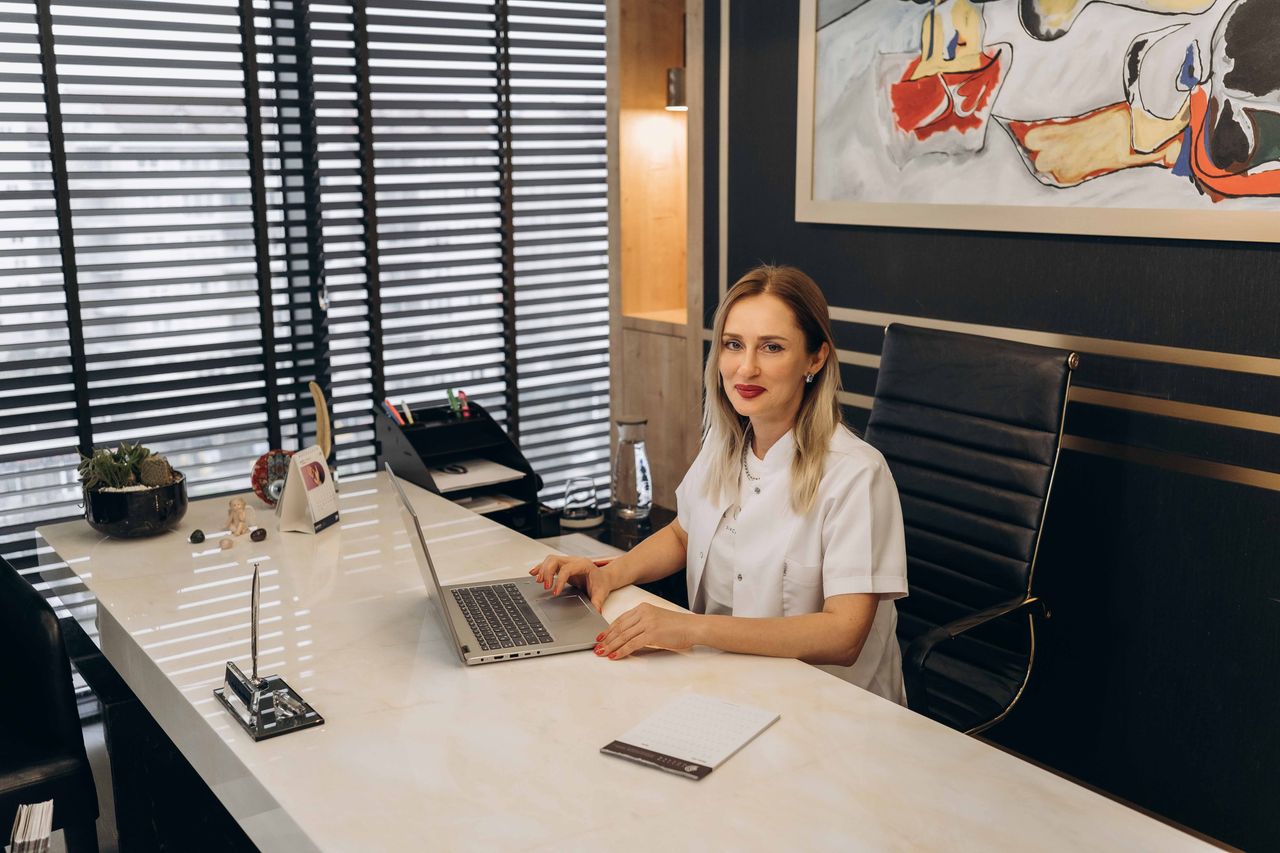 Op. Dr. Yuliya Doster