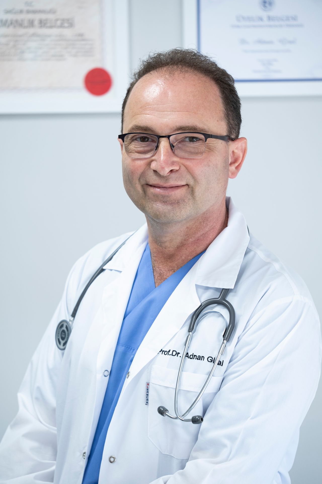 Prof. Dr. Adnan Giral - Gastroenteroloji - Ankara
