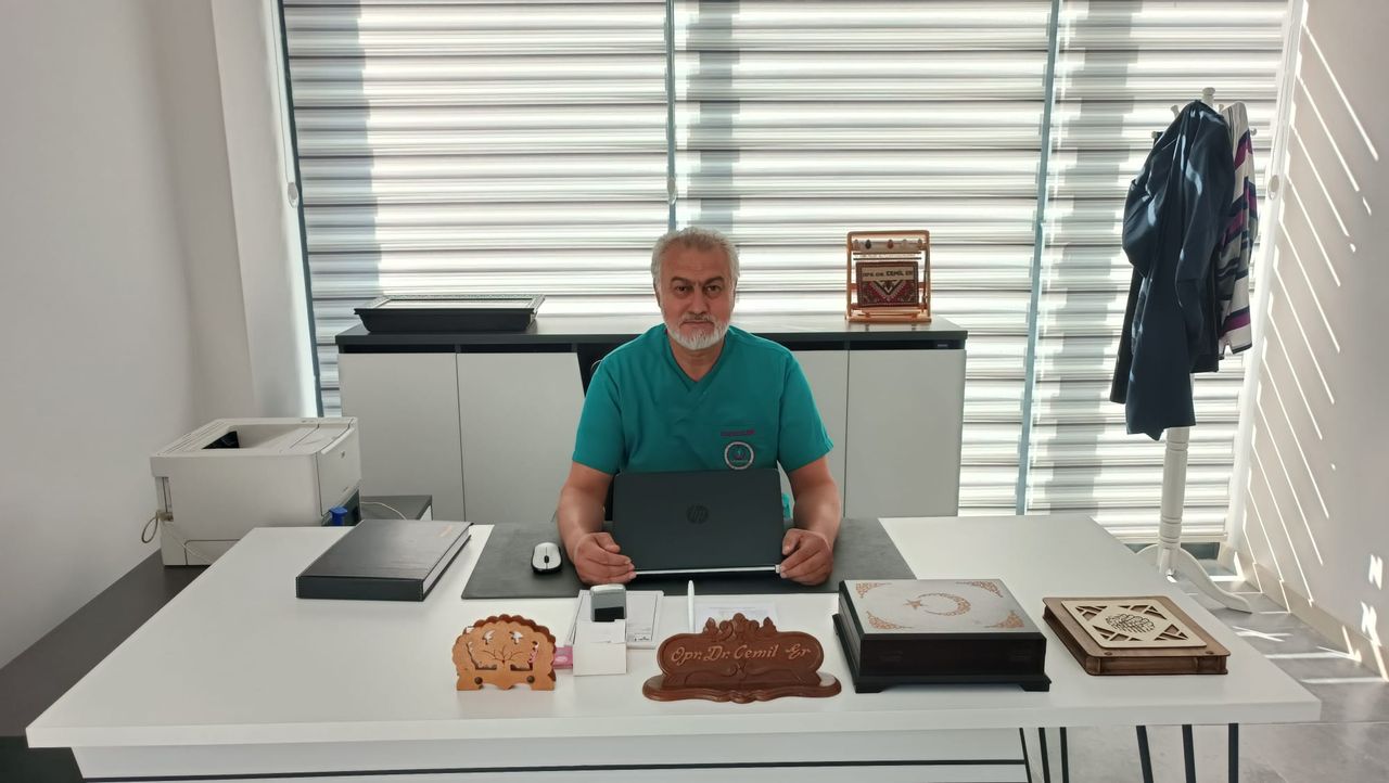 Op. Dr. Cemil Er