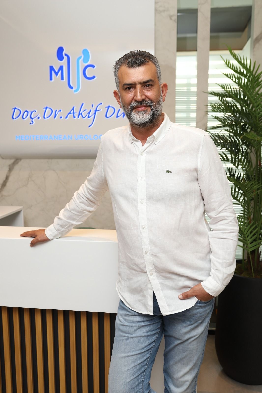 Doç. Dr. Mehmet Akif Diri