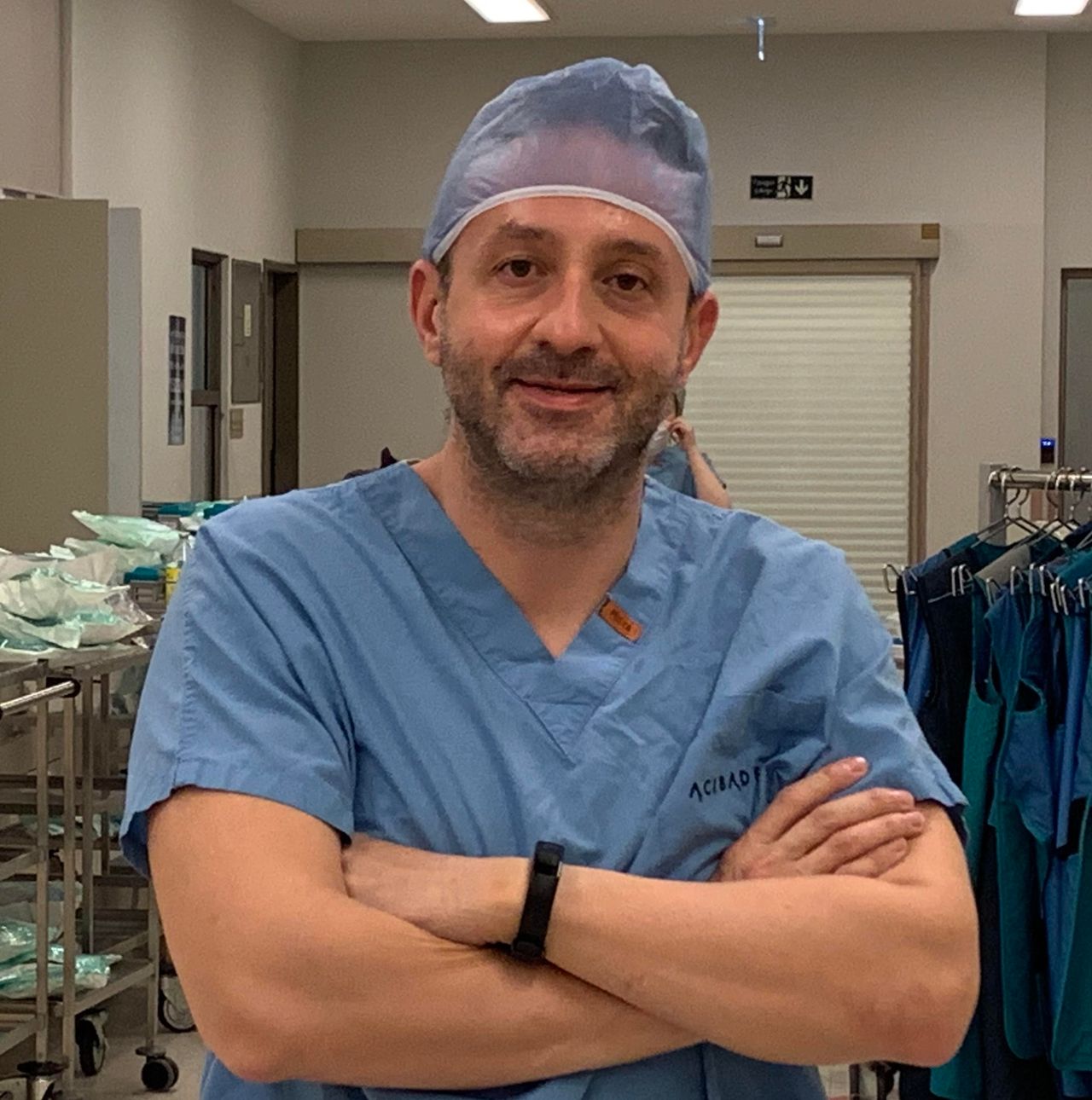 Doç. Dr. Tufan Cansever