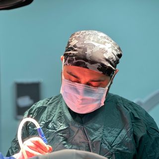 Dr. Öğr. Üyesi Burak Yürük - Kalp Ve Damar Cerrahisi - Niğde