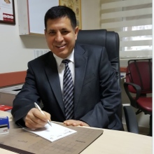 Op. Dr. Ahmet Yüzer